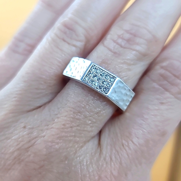 Brighton "Meridian Zenith" Hammered Silver Pave Hand-Set Swarovski Crystal Ring! - Picture 10 of 12